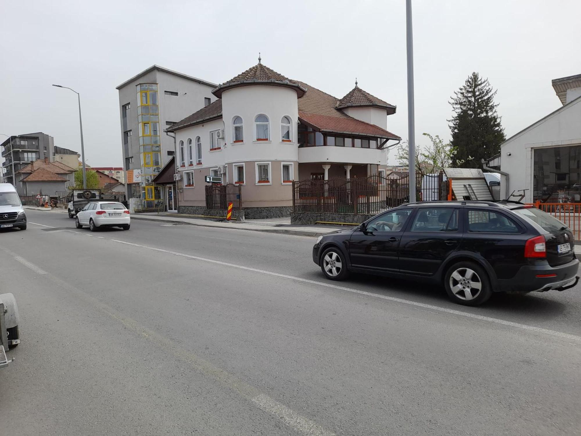 Pensiunea Crown Royal Alba Iulia Exterior photo